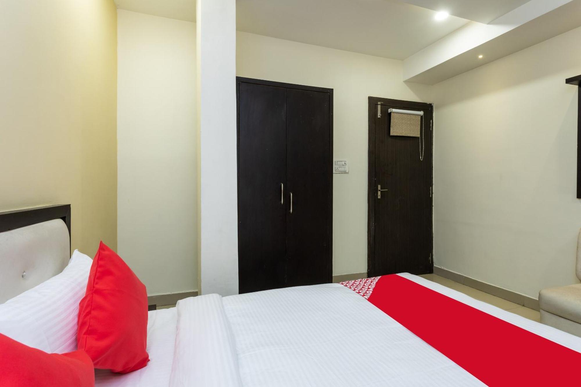 Spot On Hotel Trishla Bhopal Buitenkant foto
